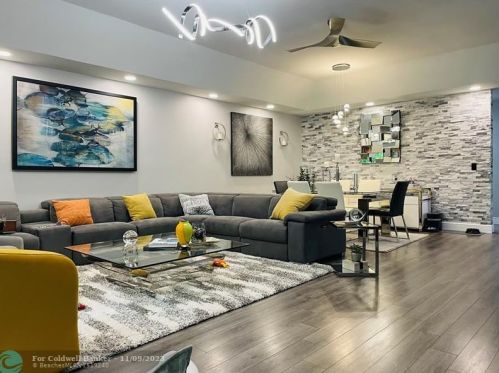 20836 Concord Green Dr, Boca Raton FL  33433-1830 exterior