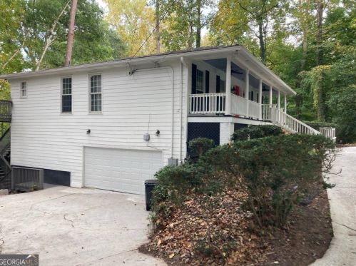 2933 Margaret Mitchell Ct, Atlanta GA 30327-1614 exterior