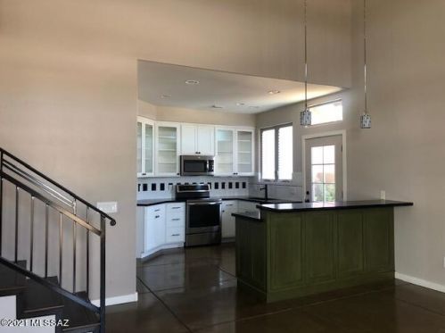 1098 8th Ave, Tucson, AZ 85701-3016