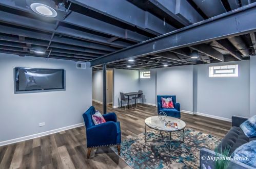 8523 Damen Ave, Chicago IL 60612-3728 exterior