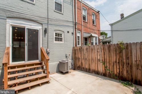 5809 Ditman St, Philadelphia PA 19135-4043 exterior