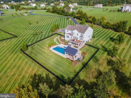 23073 Creighton Farms Dr, Leesburg VA 20175-6491 exterior