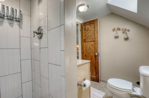 2338 61, Milwaukee WI 53219-2135 exterior