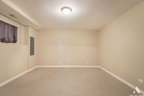 7953 Woodlawn, Chicago IL 60619-4508 exterior