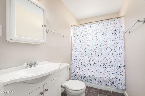 6107 12 Pl, Phoenix AZ 85014-6707 exterior