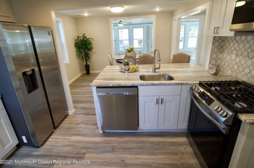 3 2nd Ave, Atlantic Highlands NJ  07716-1204 exterior