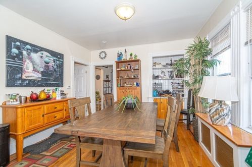 327 Middlesex St, North Andover MA 01845-3438 exterior