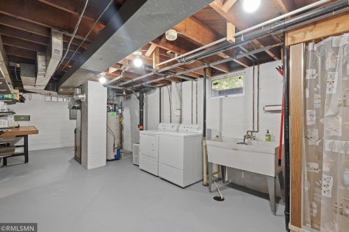 2083 Floral Dr, Saint Paul MN 55110-3849 exterior