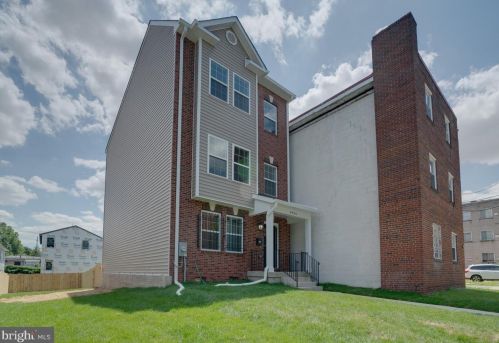 4923 A St, Washington DC  20019-1140 exterior