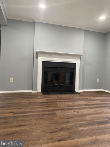 8007 Branch Wood Ct, Ellicott MD  21043-6937 exterior