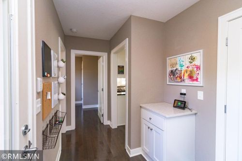 1329 Hartford Ave, Saint Paul MN 55116-1648 exterior