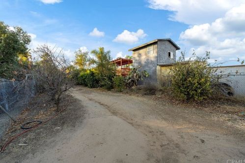 24660 Spg St, Perris CA 92570-8273 exterior