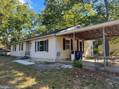 1300 Lakeshore Dr, Browns Mills NJ  08015-1904 exterior