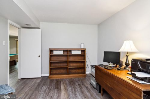 4020 Arjay Cir, Ellicott MD 21042-5635 exterior