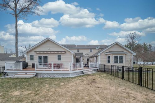 30 Max Ln, Concord NH 03301-8629 exterior