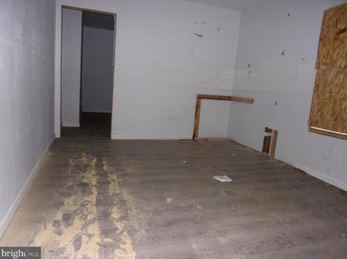 2210 17 St, Philadelphia PA 19132-4404 exterior