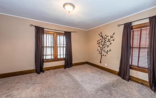 928 Jackson St, Waukegan IL 60085-7354 exterior