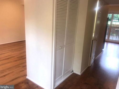 10 Ingleside Ct, Rockville MD  20850-2905 exterior