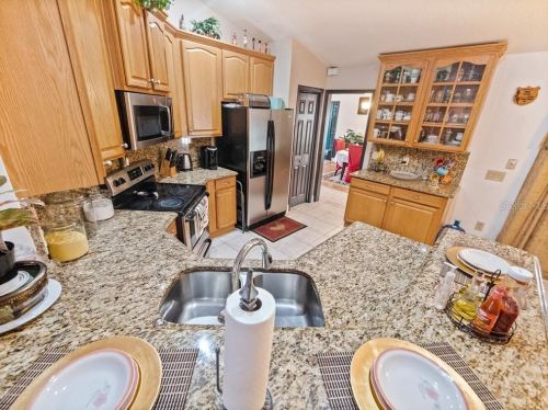 1132 Climbing Rose Dr, Orlando FL 32818-6919 exterior