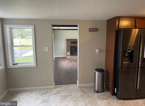 998 Plunkert Rd, Littlestown PA 17340-9643 exterior