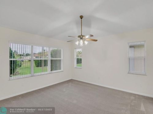 5777 Travelers Way, Fort Pierce FL 34982-4051 exterior