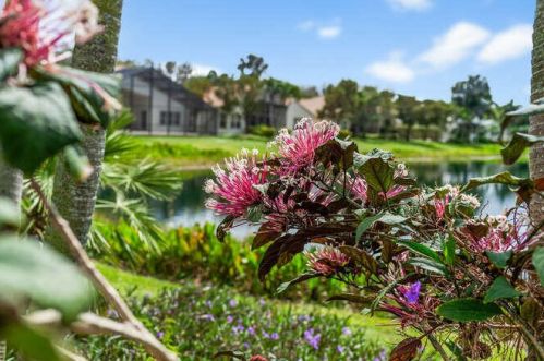 11413 Ohanu Cir, Boynton Beach FL 33437-7034 exterior