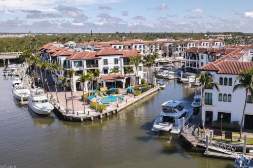 1500 5th Ave, Naples FL 34102-3436 exterior