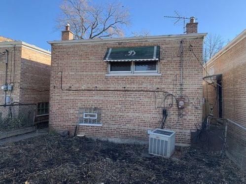 9342 Chappel Ave, Chicago, IL 60617-3736