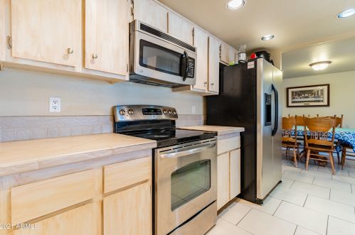 3401 Crocus Dr, Phoenix AZ 85032-5419 exterior