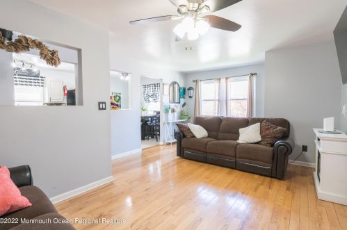 56 1st St, Perth Amboy NJ 08861-4333 exterior