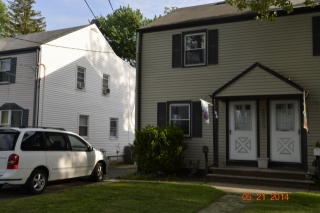 66 Macarthur Dr, Edison, NJ 08837-2828