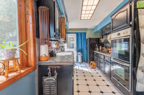 7477 Dakota St, Gary IN 46405-1721 exterior