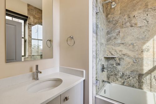 903 Loomis St, Chicago IL 60827-6103 exterior