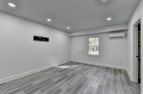 1311 Bridgewater Walk, Lithonia GA  30078-2086 exterior