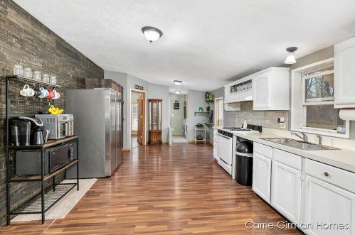 1660 120 Ave, Allegan MI 49010-8527 exterior