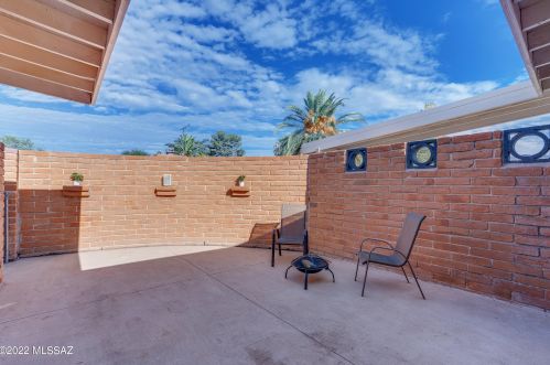 5936 Hawthorne St, Tucson AZ  85711-1528 exterior