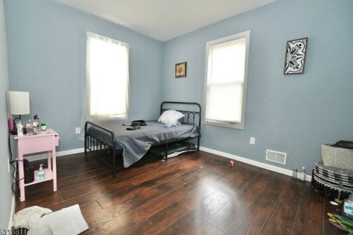 188 Shephard Ave, Newark NJ  07112-2022 exterior