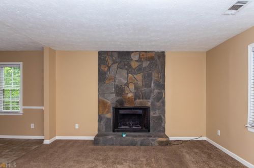 2808 Mountbery Dr, Lithonia GA  30039-8023 exterior