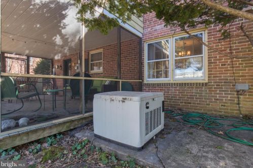 10 Meetinghouse Ln, Media PA 19064-1206 exterior