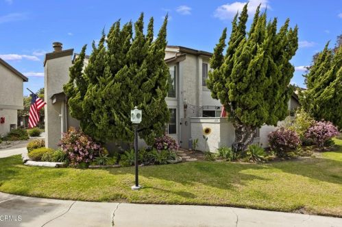 3354 Sunset Ln, Oxnard CA 93035-4128 exterior