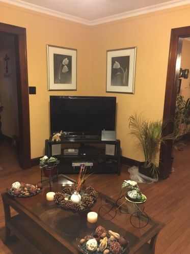 5053 George St, Chicago, IL 60641-5022