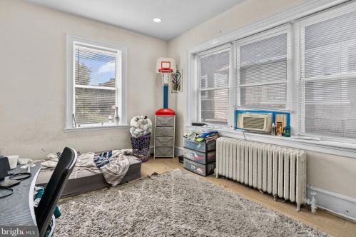 141 56 St, Philadelphia PA 19143-5306 exterior