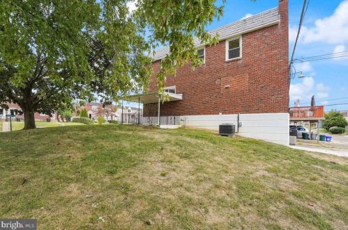 321 Stratford Rd, Manor PA 19036-1638 exterior