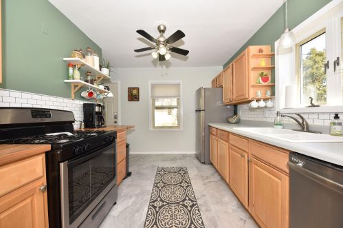 1214 Roadsmeet St, Milwaukee WI  53212-2646 exterior