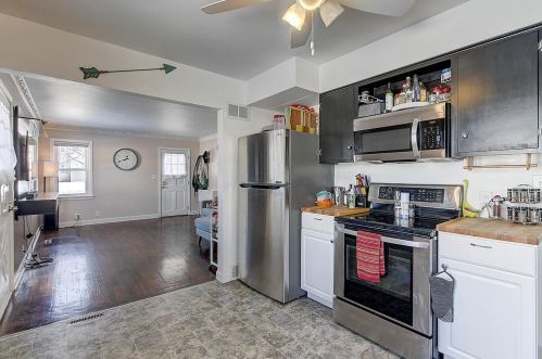 8503 Morgan Ave, Milwaukee WI  53228-1519 exterior