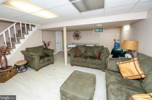 3255 Maple Rd, Huntingdon Valley PA exterior