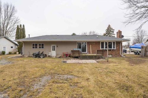 48393 Forbes St, New Baltimore MI 48047-2250 exterior