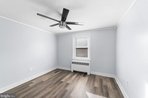 3237 Guilford St, Philadelphia PA 19152-4504 exterior