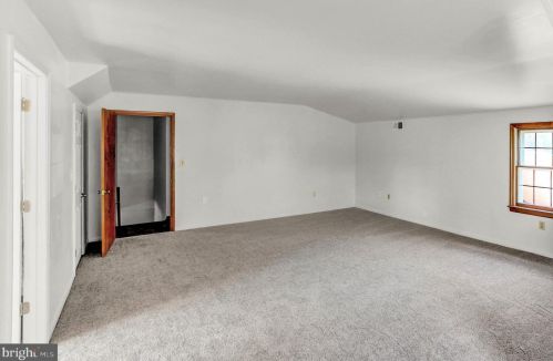 822 Broadway, Hanover PA  17331-2015 exterior