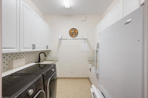 3407 Atlantic Cir, Naples FL 34119-8637 exterior